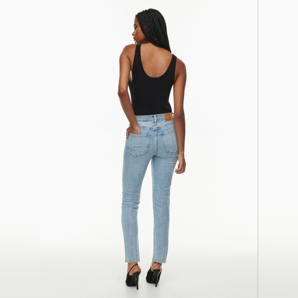 ARITZIA ForumThe Yoko High Rise Slim 28L Size 25 - Picture 8 of 15